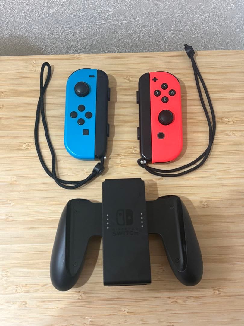 Nintendo Switch 本体 赤/青　ジョイコンワンペアセット付き