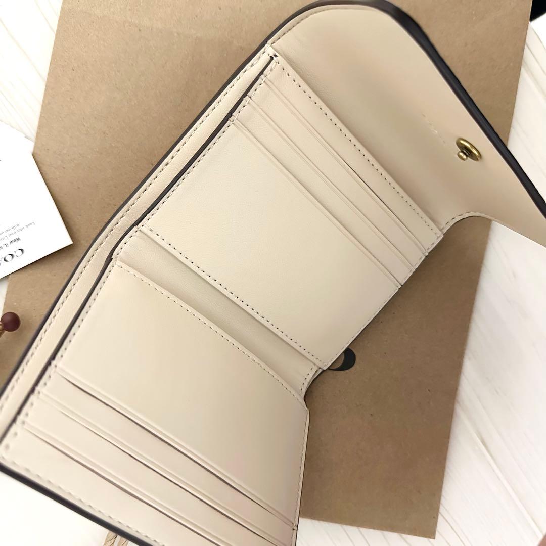 ★ 限定品！新品　COACH　コーチ 折り財布 3つ折り財布 ソフトピンク