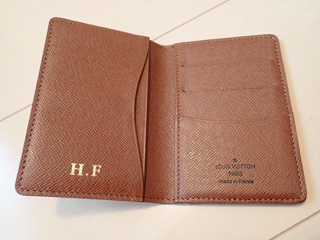 ルイヴィトン　名刺入れ　美品　金文字イニシャル入り　本物【正規品】
