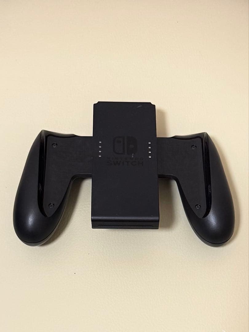 り*K様 おまけ付き　Nintendo Switch 新型　グレー　付属品完備