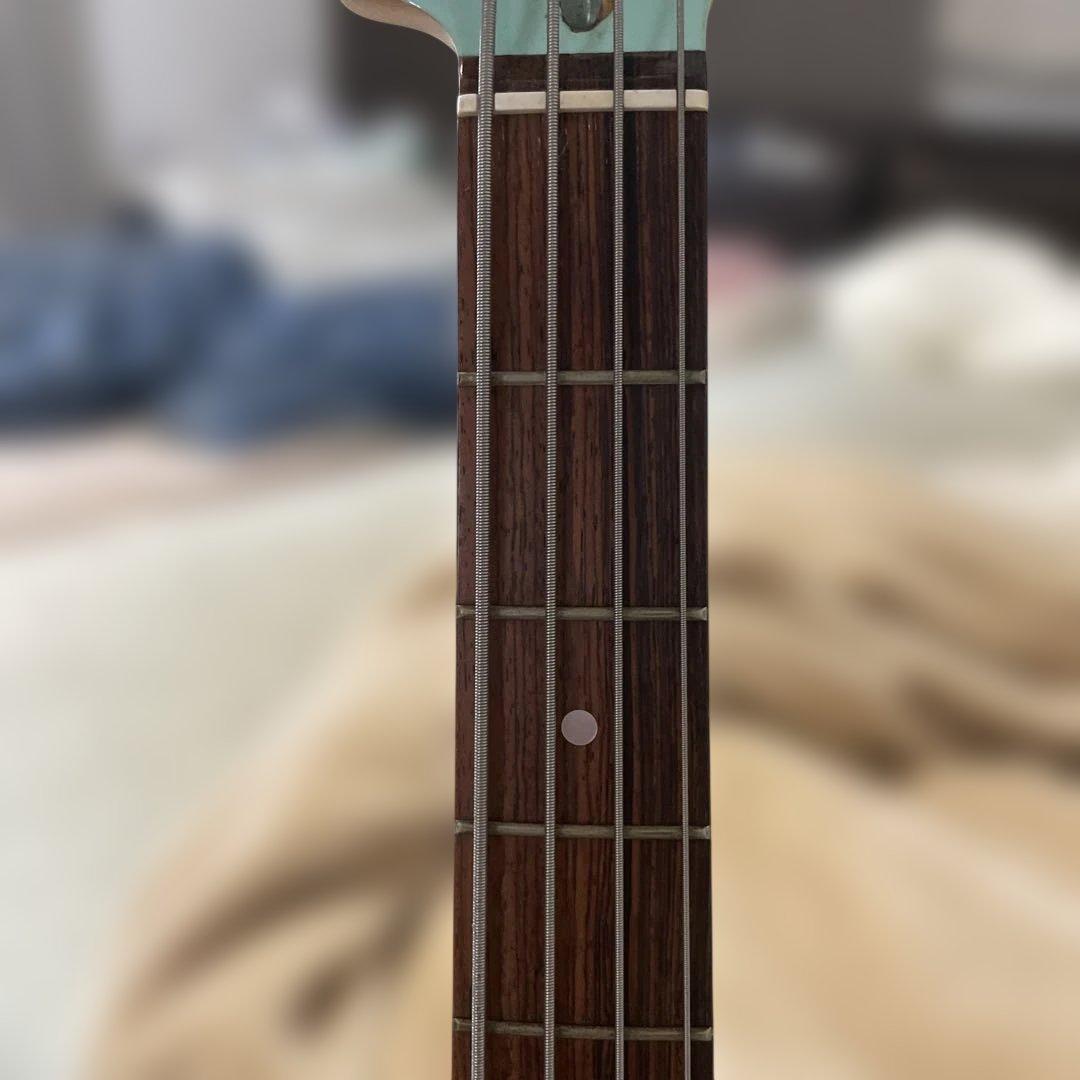 Squier MUSIC MASTER BASS キズ多数あり！