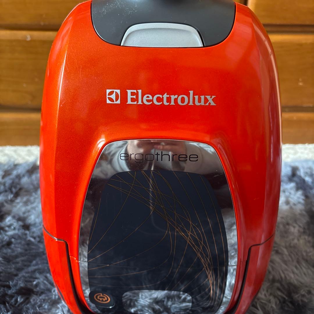 electrolux 紙パック式キャニスター掃除機ergo three auto