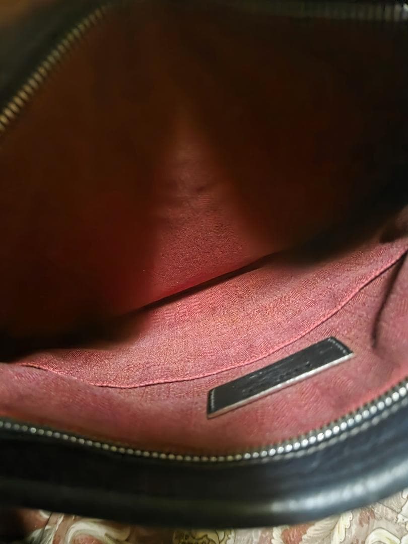 美品LOEWE革レザー ショルダーバッグ