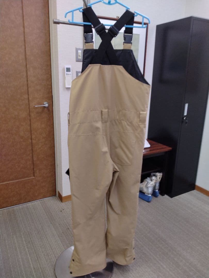 スノーボードビブパンツ