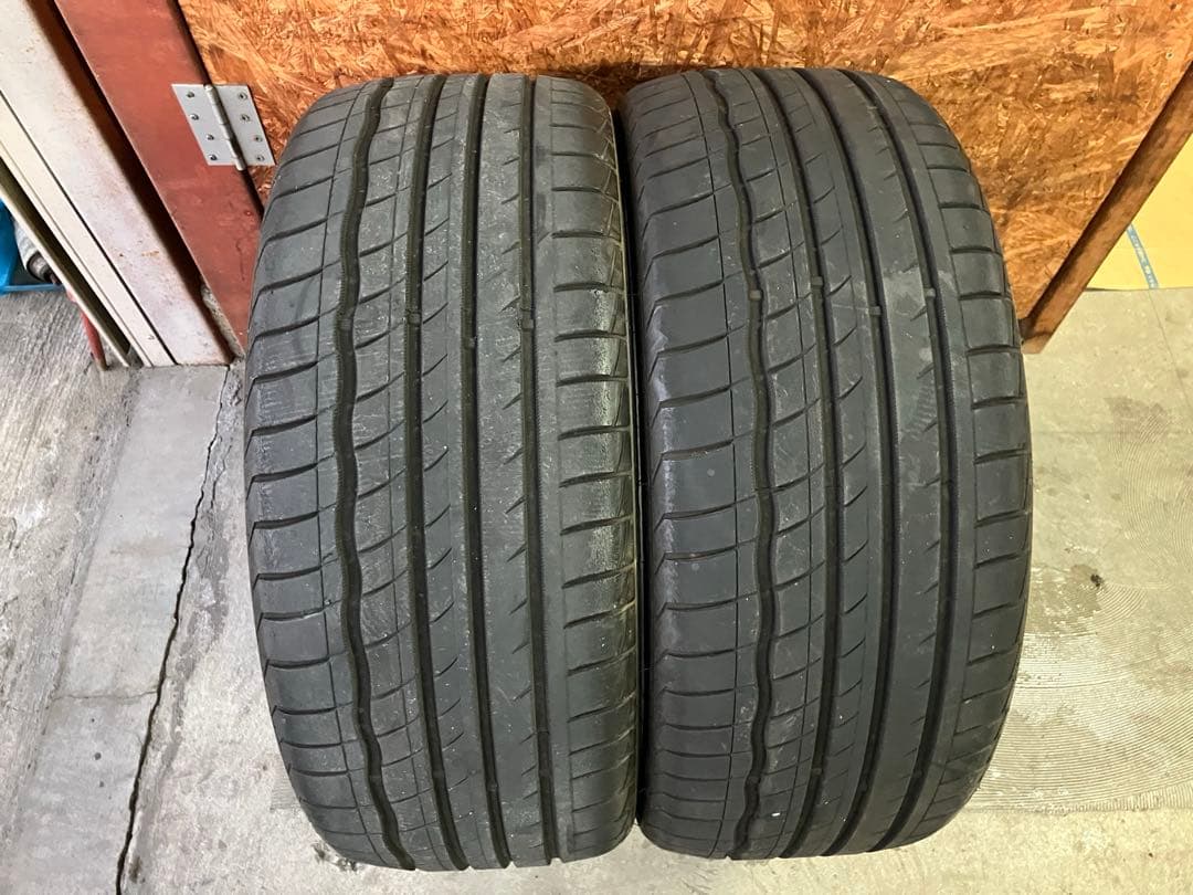 h*3様 MOMO M3 225/45-ZR18 95W 夏タイヤ 2019年製