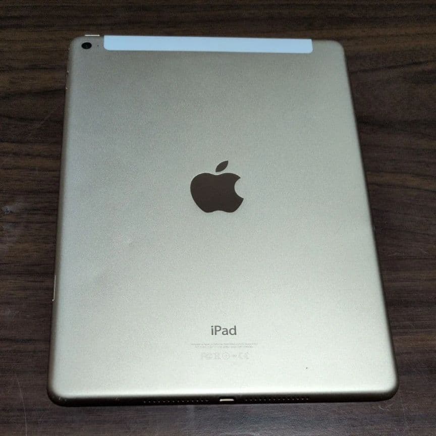 Apple iPad ゴールド