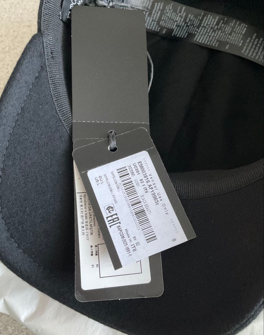 EMPORIO ARMANIエンポリオアルマーニ キャップ 黒 新品 未使用