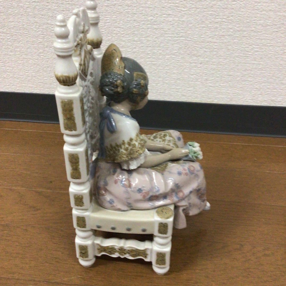 No.400 リヤドロ　バレンシアの少女（休憩）