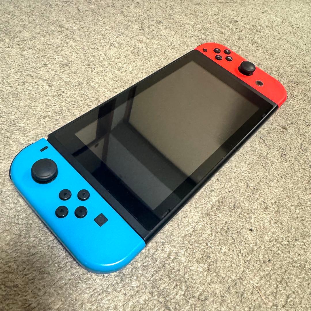 Nintendo Switch 本体 青/赤ジョイコン