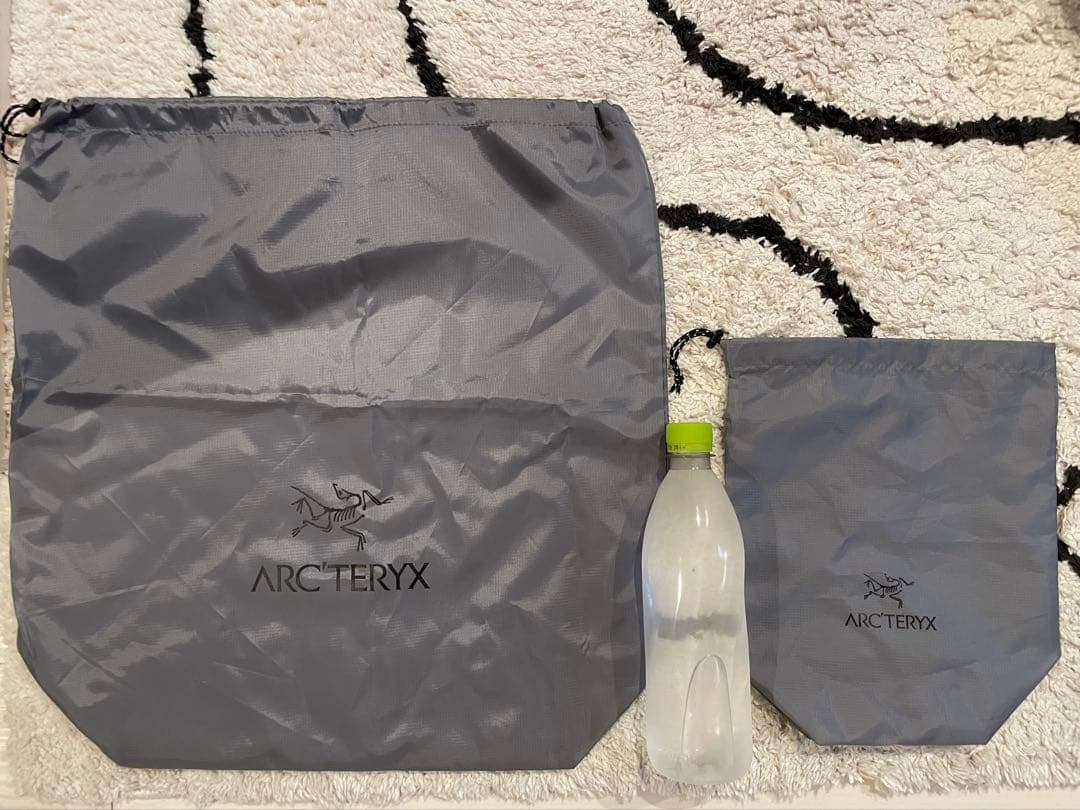 ARC'TERYX グレー 巾着袋 2点セット