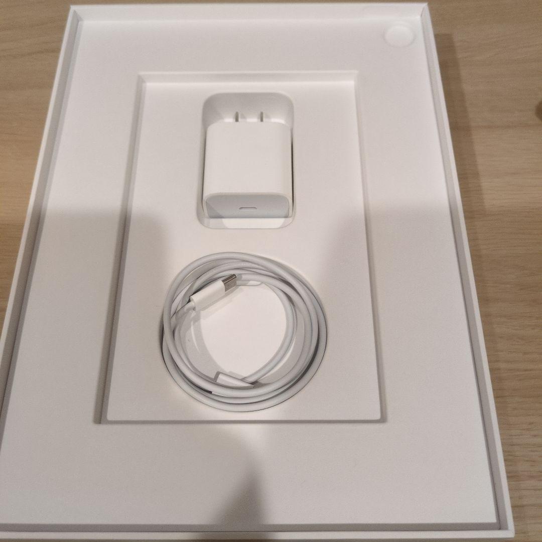 【美品】iPad Air 第5世代 Wi-Fi　パープル