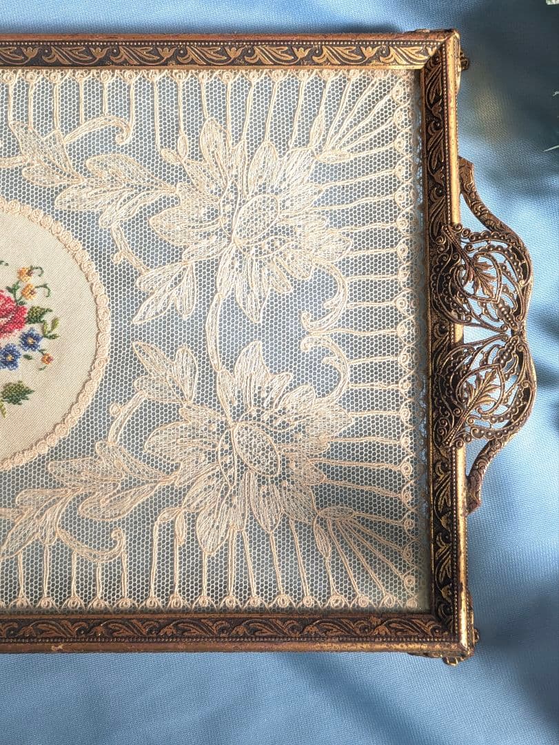 英国 アンティーク レース プチポアン 刺繍 ドレッシングトレイ