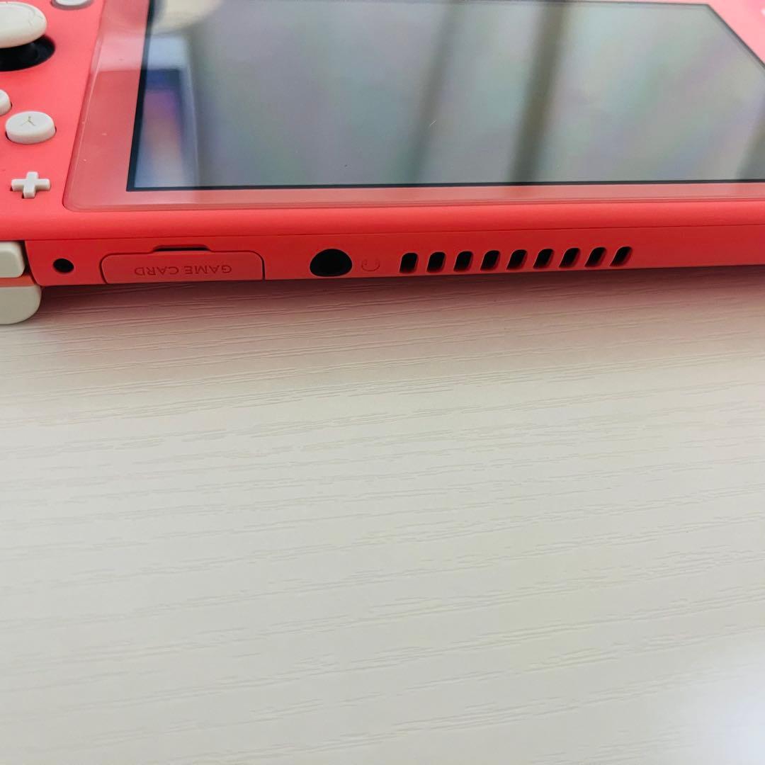 ニンテンドーSwitch ライト　本体　ピンク