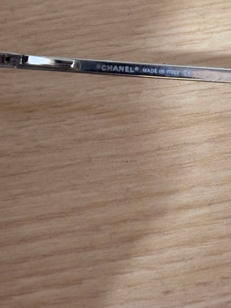 CHANEL リムレスサングラス