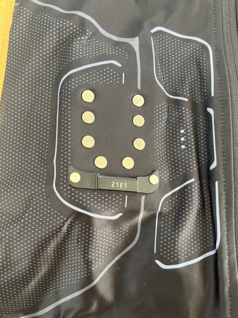 SIXPAD EMSスーツ