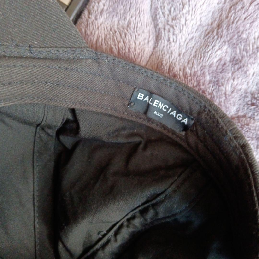 テ*ン様 BALENCIAGA ブラック ベースボールキャップ