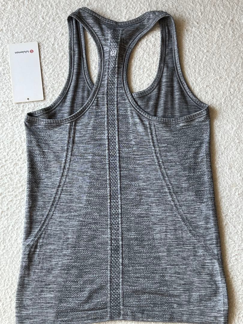 Lululemon Aloha タンクトップ M グレー