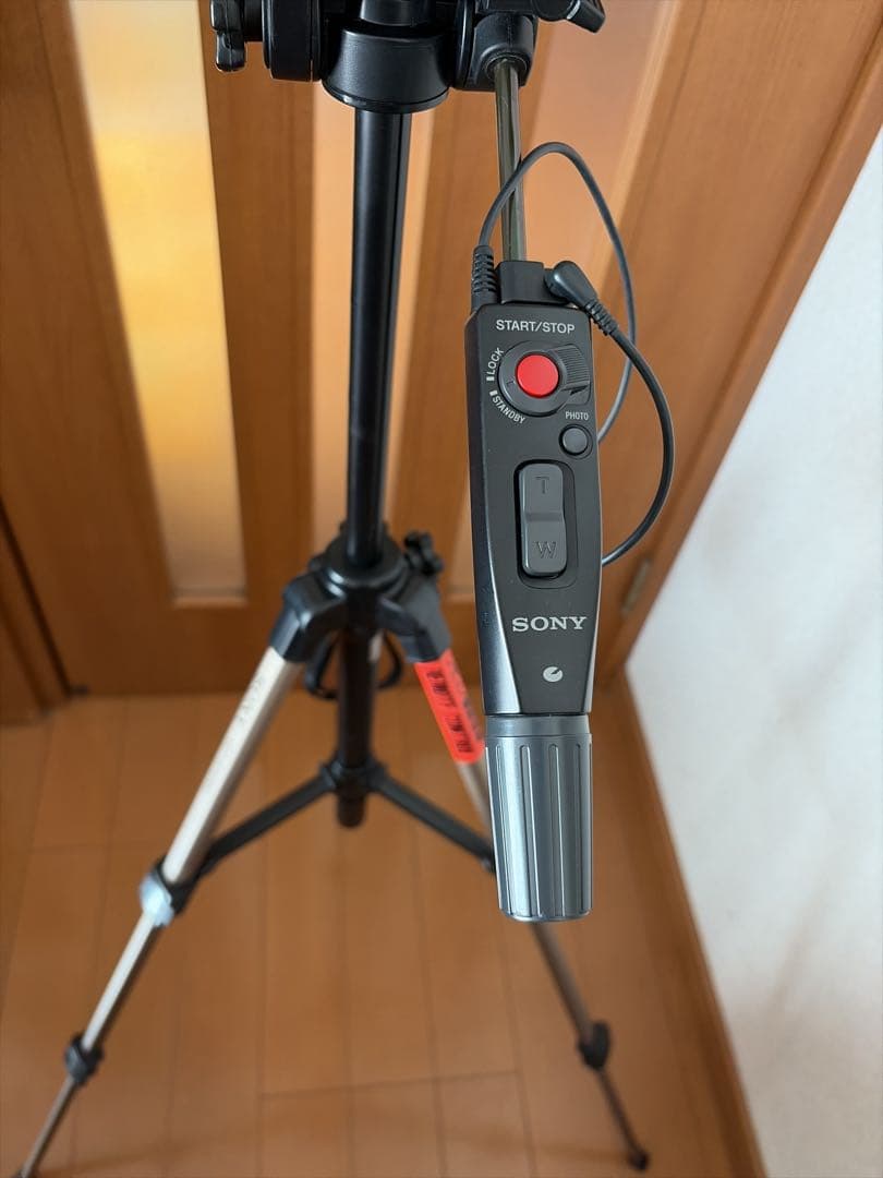 三脚付き SONY DCR-TRV735K ハンディカム ソニー ビデオカメラ