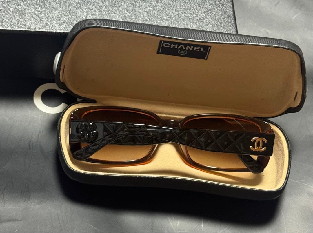 CHANEL シャネル サングラス ココマーク カメリア ブラック ケース付き