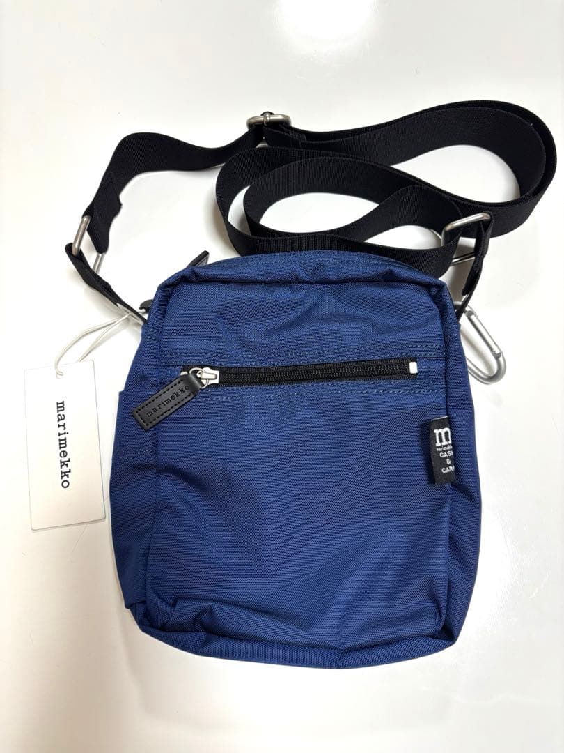 新品-marimekko サコッシュCASH&CARRY
