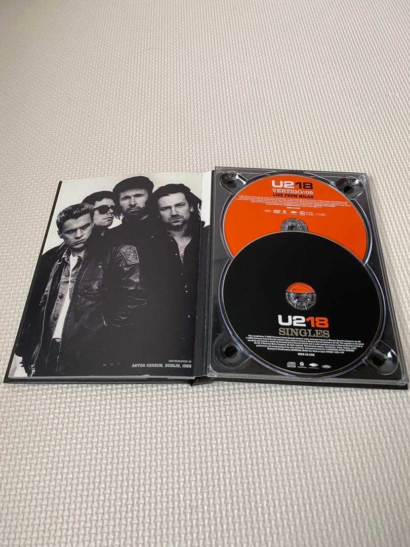 U218 SINGLES 2枚組CD＋DVD限定版