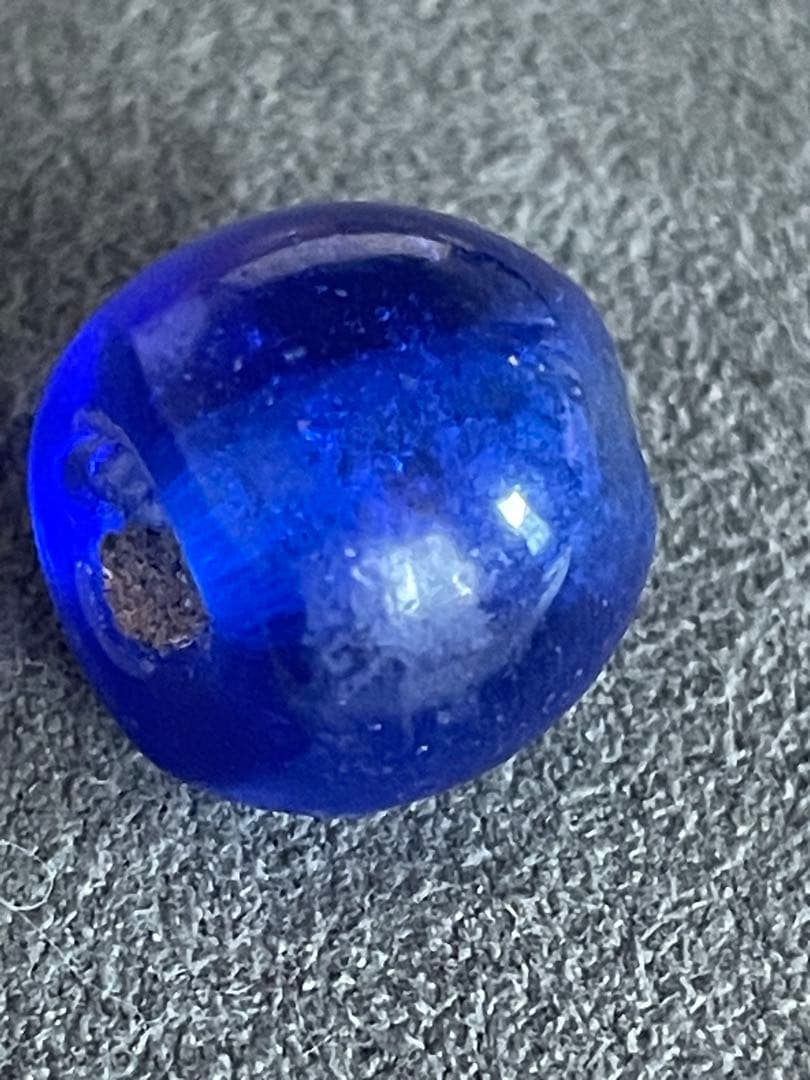 弥生後期〜古墳時代　瑠璃玉　発掘品
