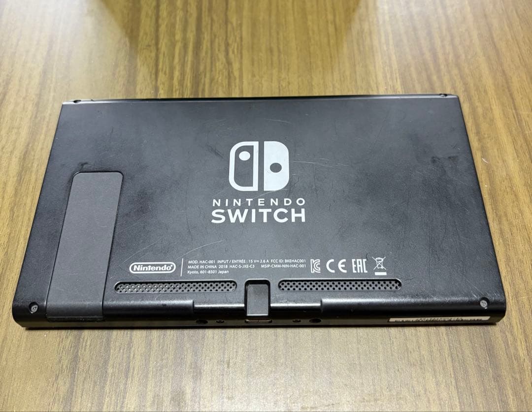 Nintendo Switch ジョイコンなし本体