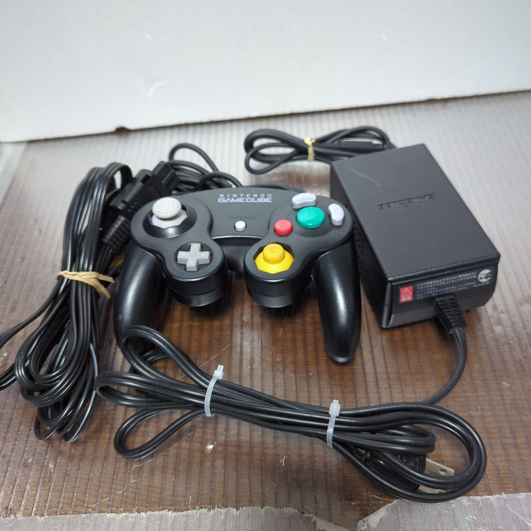 （使用頻度少なめ　美品）Nintendo GAME CUBE（DOL-001）