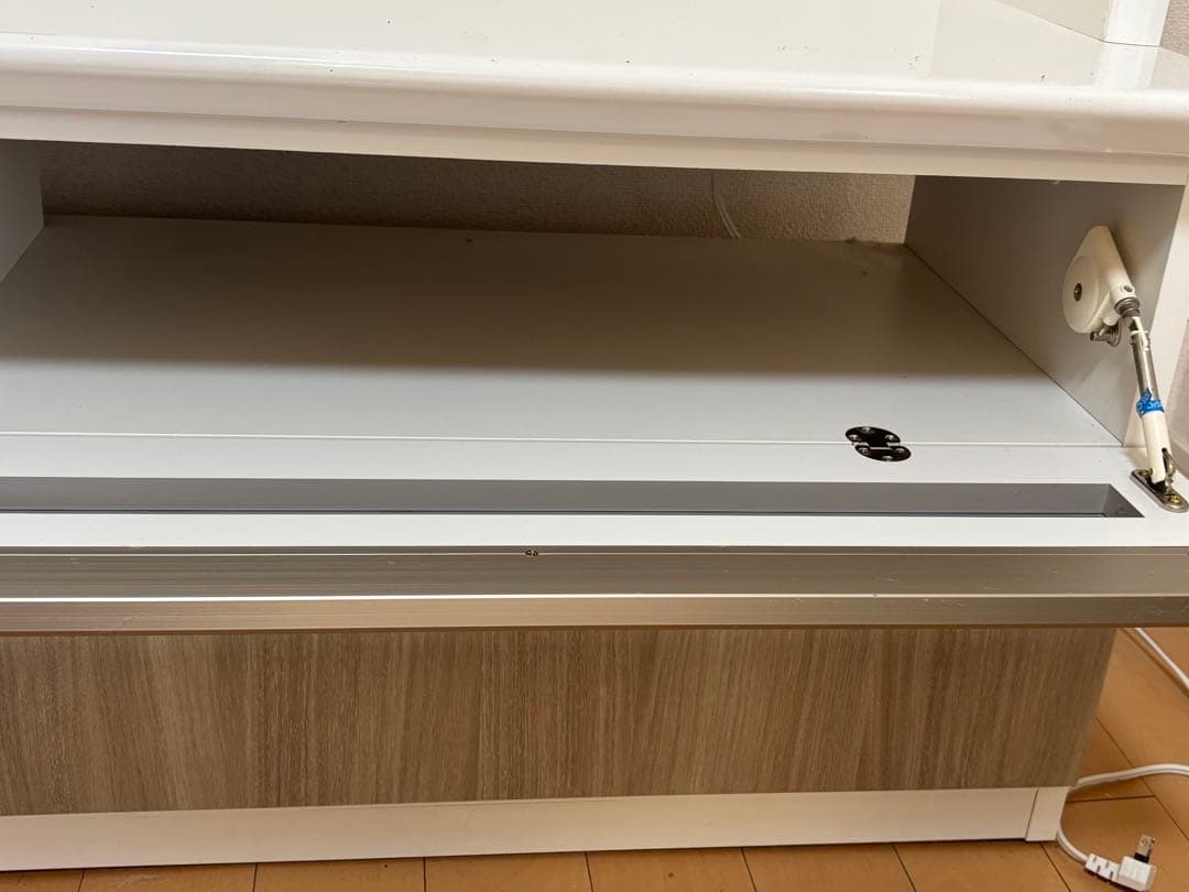壁面収納　テレビボード