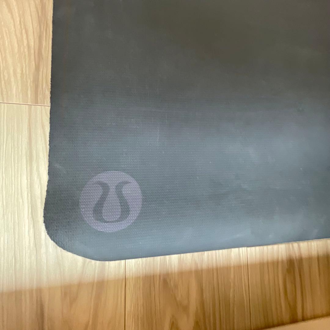 ルルレモン　Lululemon ヨガマット ダークグレー　マーブル模様