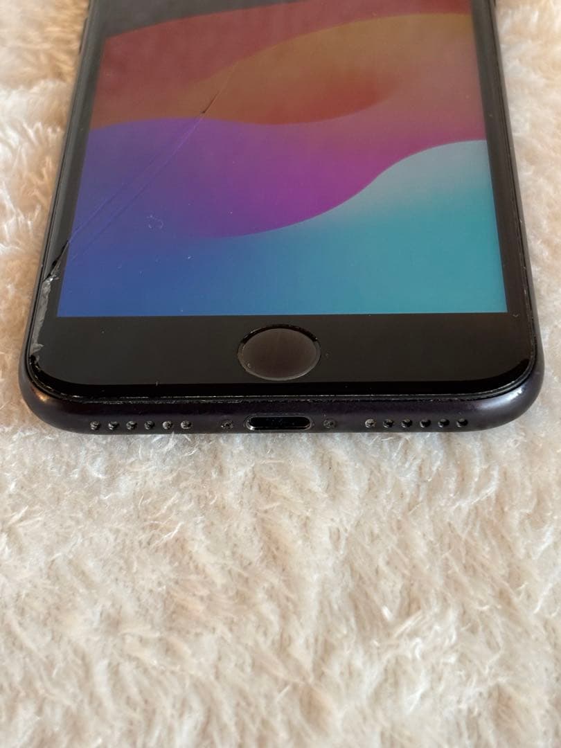 Apple iPhone SE 第2世代 64GB 画面割れ有り