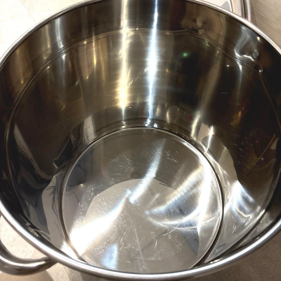 ほぼ未使用　業務用　寸胴鍋　蓋付き　70l ステンレス
