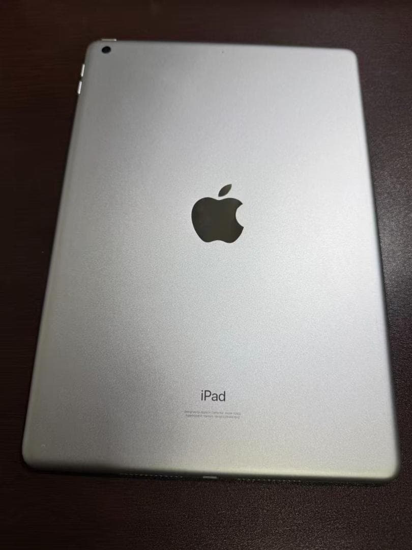 Apple iPad 第9世代 シルバー　256gb　WIFI