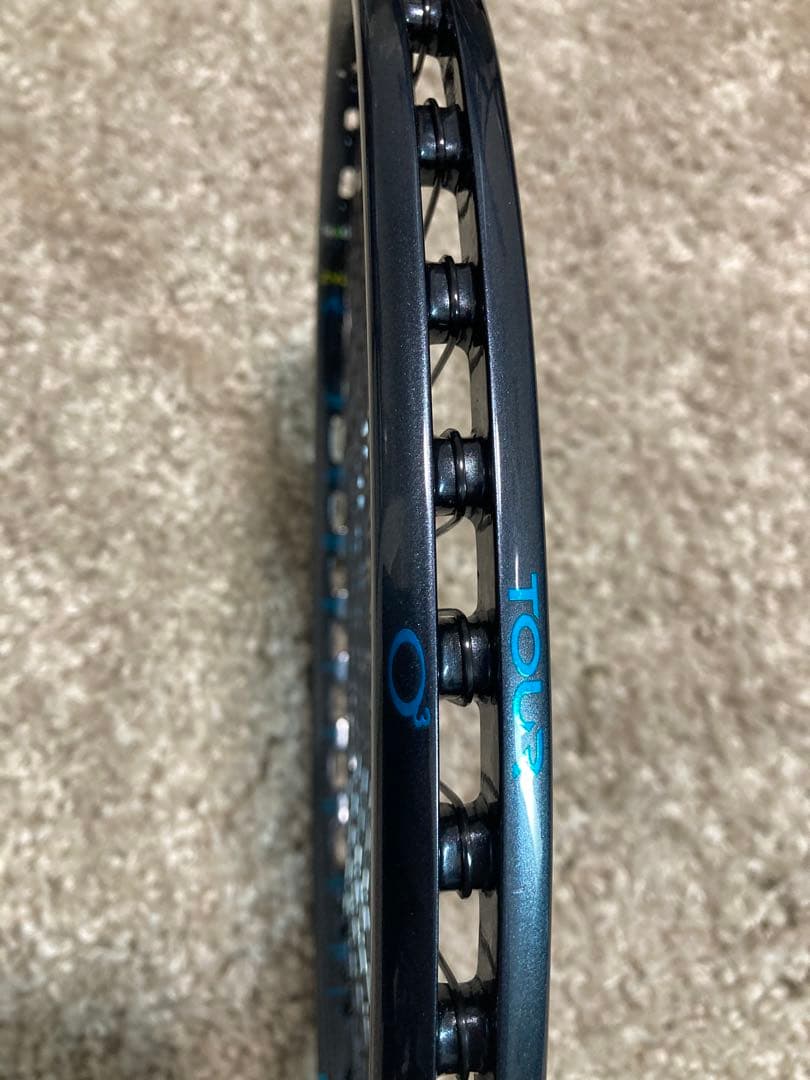 新品未使用品　O3 Tour テニスラケット 100平方インチ 305g