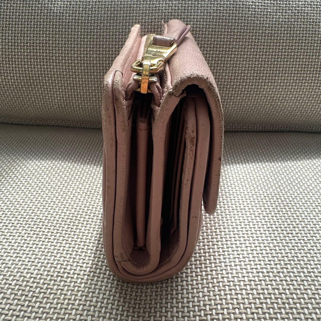 miu miu ミュウミュウ 三つ折り財布 ピンク