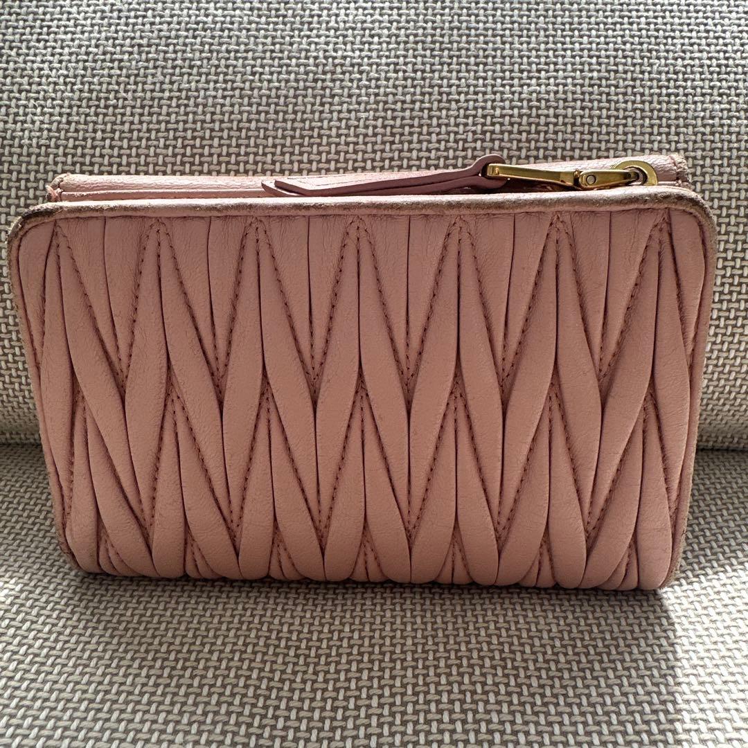 miu miu ミュウミュウ 三つ折り財布 ピンク