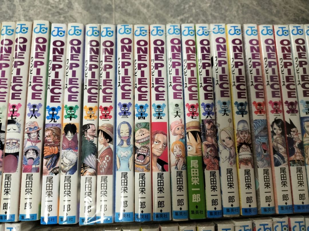 ワンピース全巻1～111巻➕関連本　尾田栄一郎