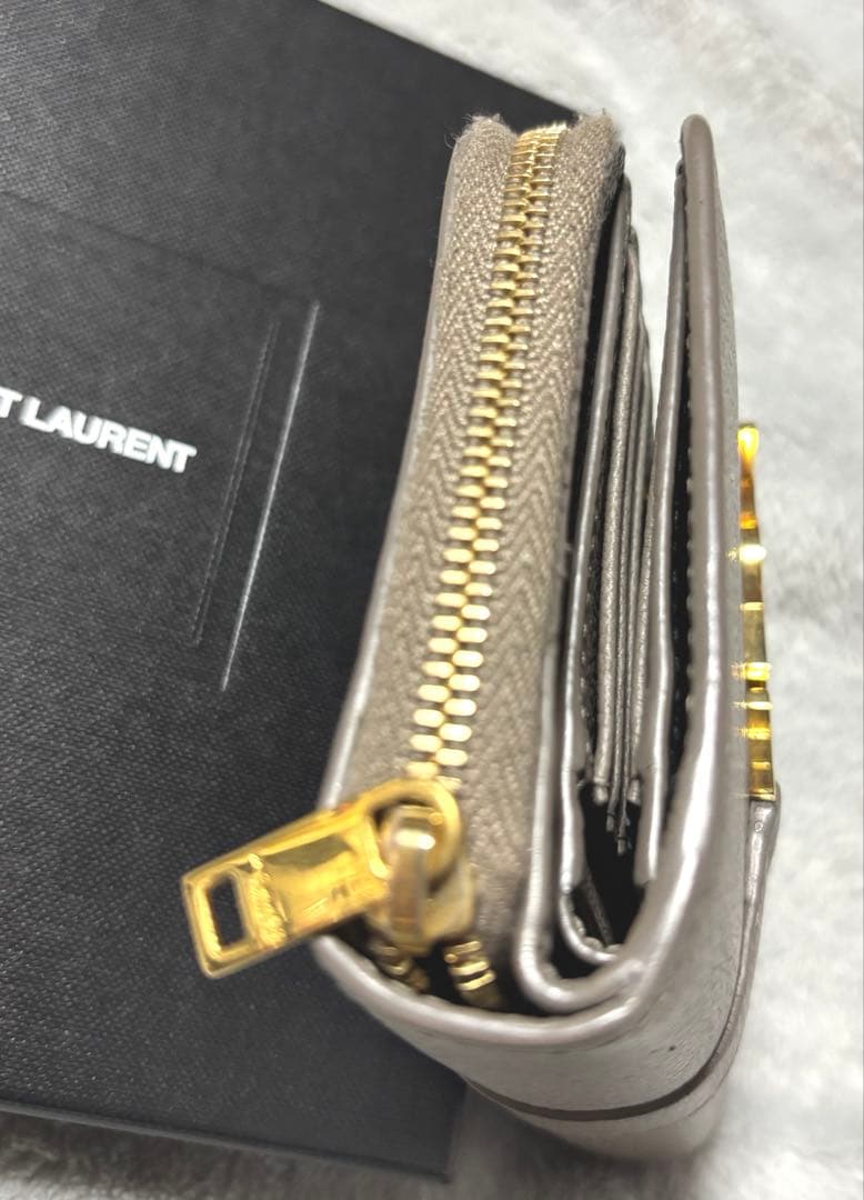 SAINT LAURENT サンローラン 二つ折り財布 美品 YSLロゴ