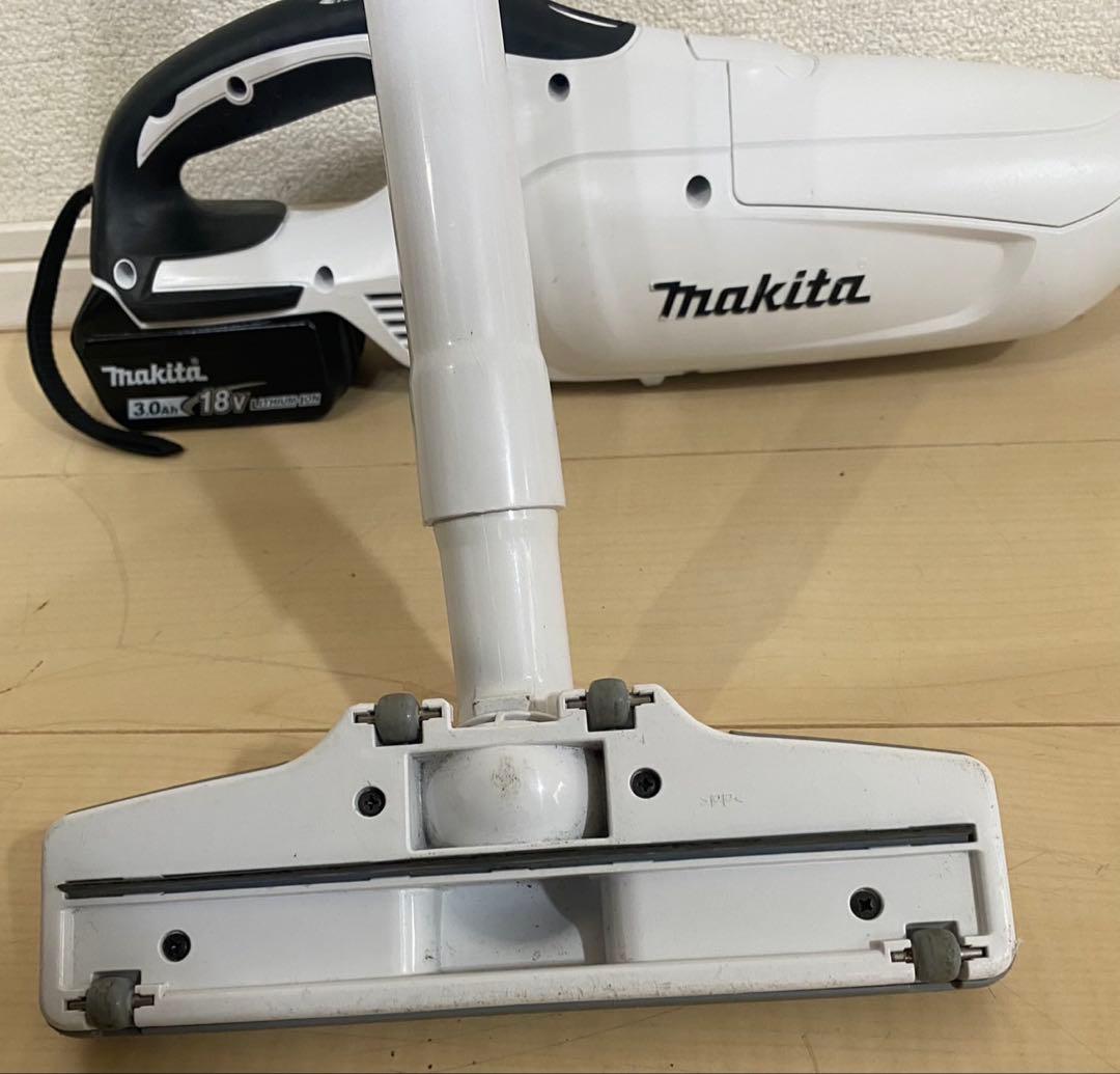 マキタ　makita 充電式クリーナ　CL182FD 純正バッテリー、充電器付き