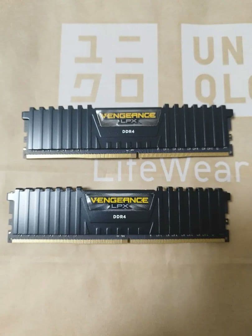 Vengeance LPX DDR4 8GB×2枚 2666MHz メモリー