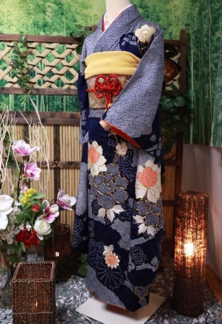 専用ページ♡✨️希少✨️絞り 美品 紺色に豪華な金刺繍 振袖 袋帯セット