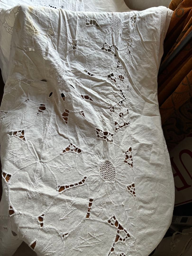 Ka アンティーク　大判カバー　テーブル　ベッド　カバークロス　刺繍レース