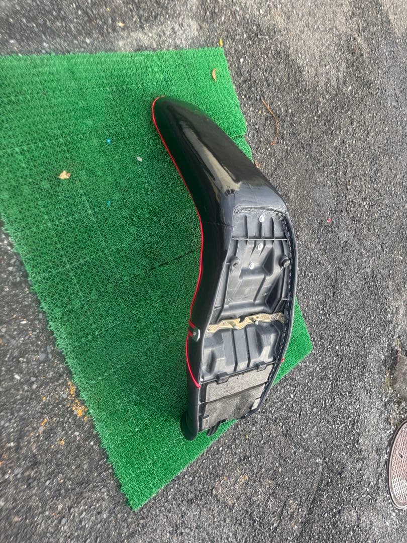ゼファー400X 三段シート タックロール カワサキ 旧車　CBX CBR