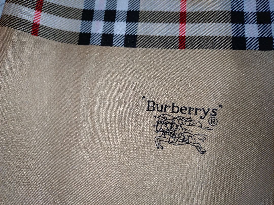 再値下げ　美品Burberry シルク100% チェック柄 ストール