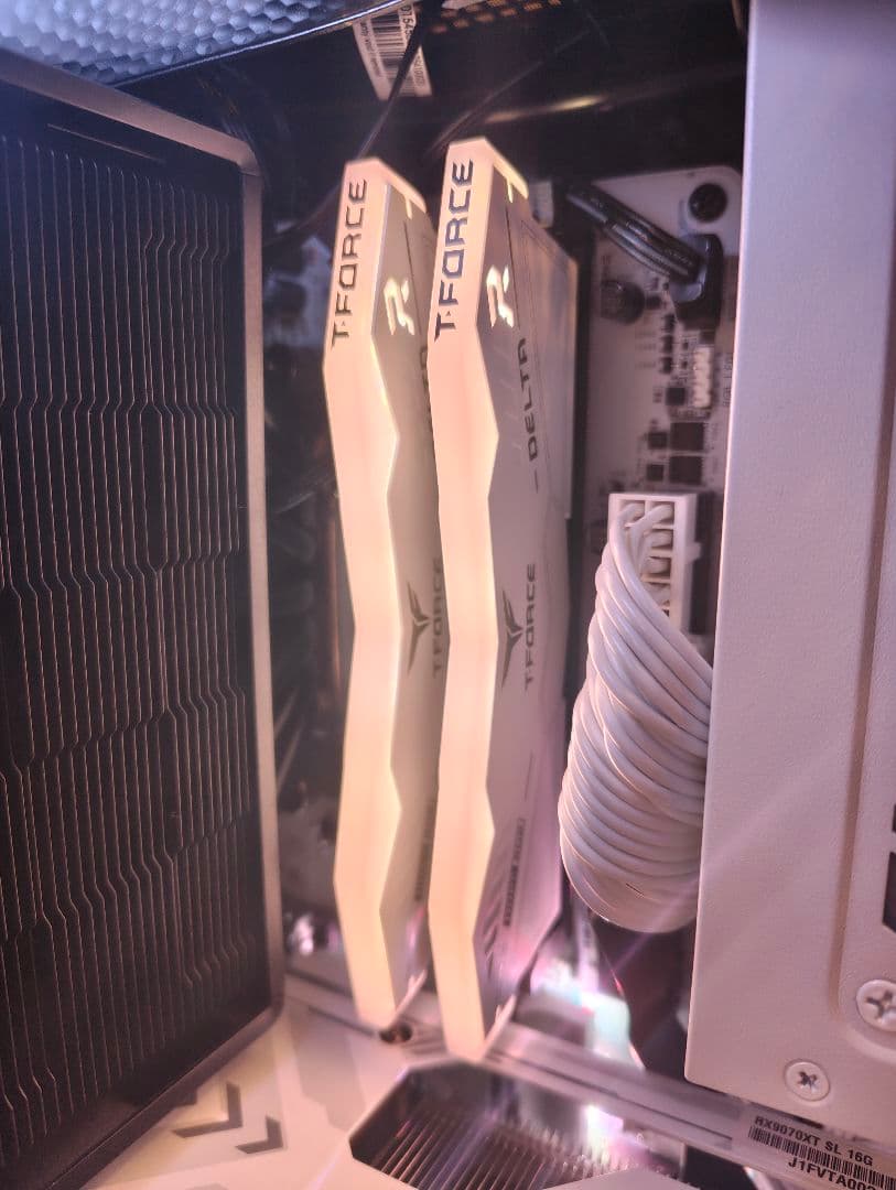 メモリー Team T-FORCE DELTA RGB 32GB DDR5 6000MHz