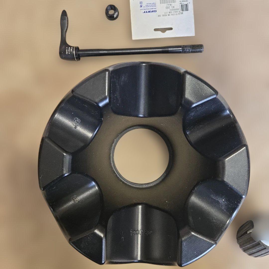 GIANT CYCLOTRON FLUID ST+ローラー台用スルーアクスル付き