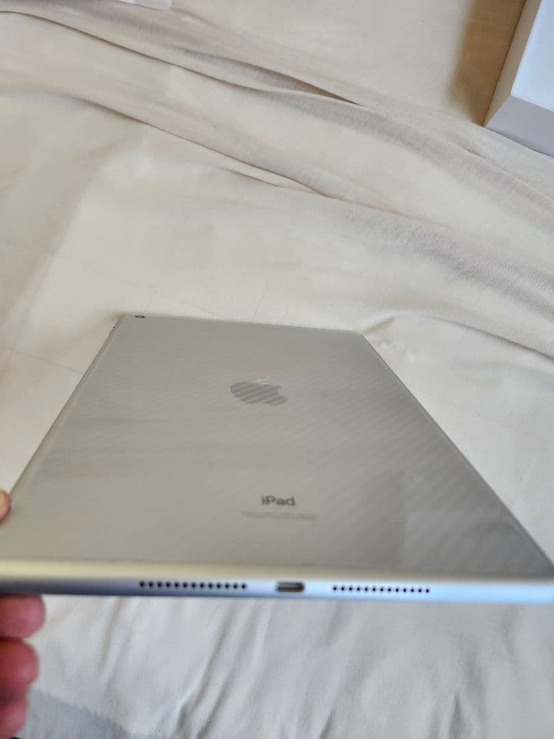 iPad 第9世代 64GB Wi-Fiモデル バッテリー100% 箱 充電器付