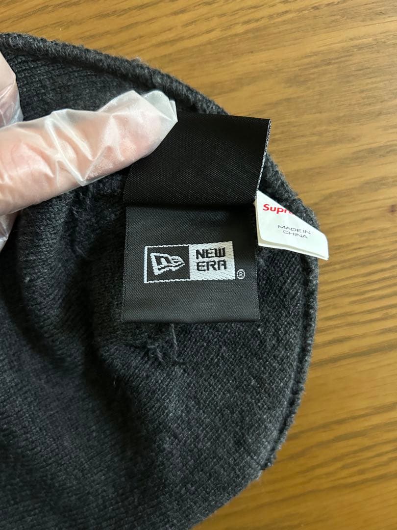supreme New Era® Box Logo Beanie