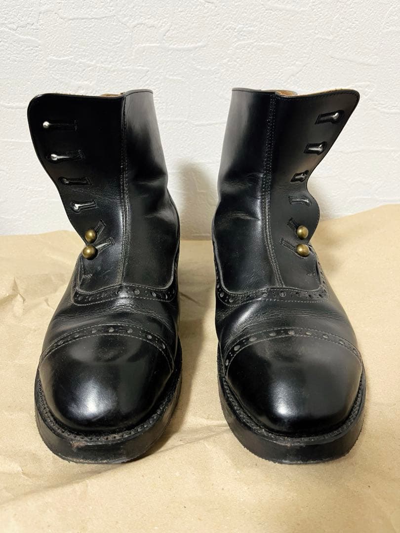 plus by chausser ボタンブーツ