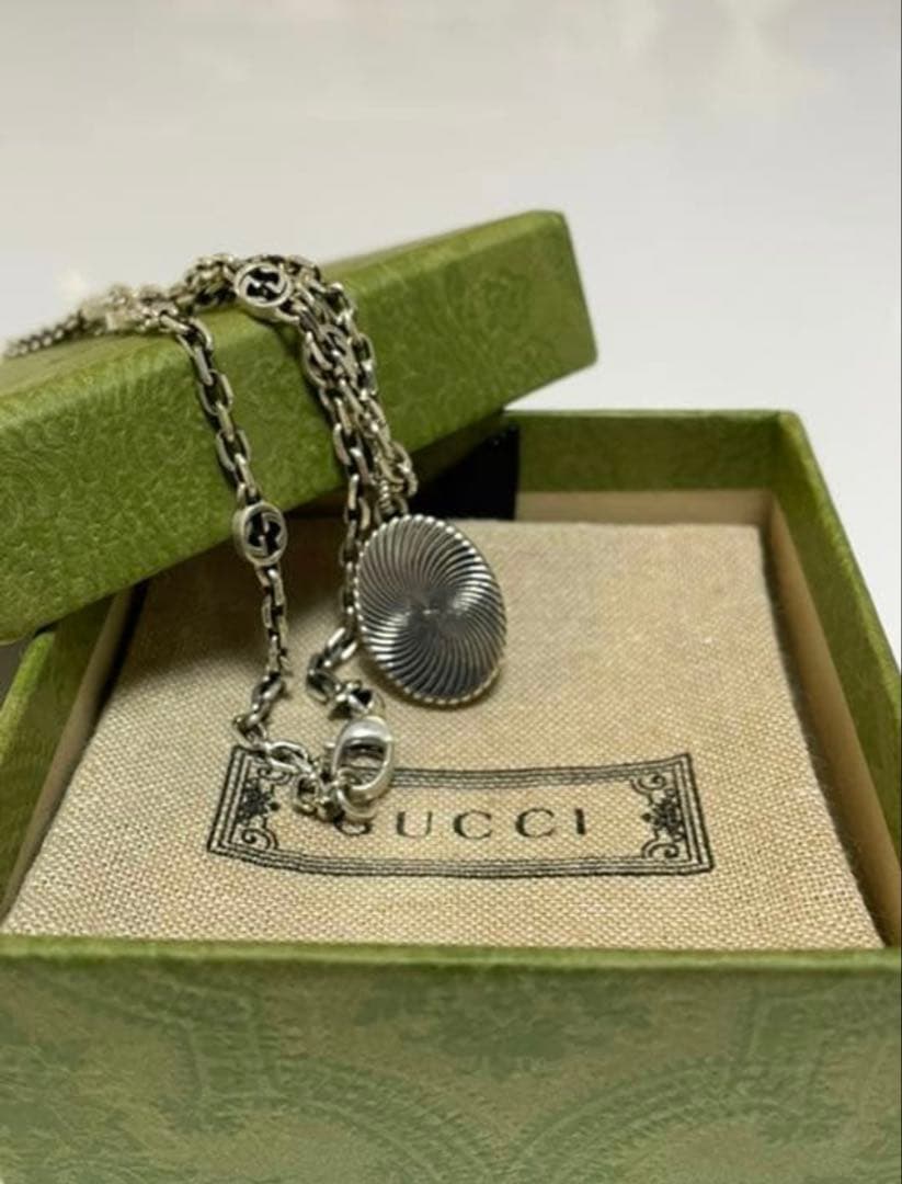 GUCCI シルバー ネックレス オーバル
